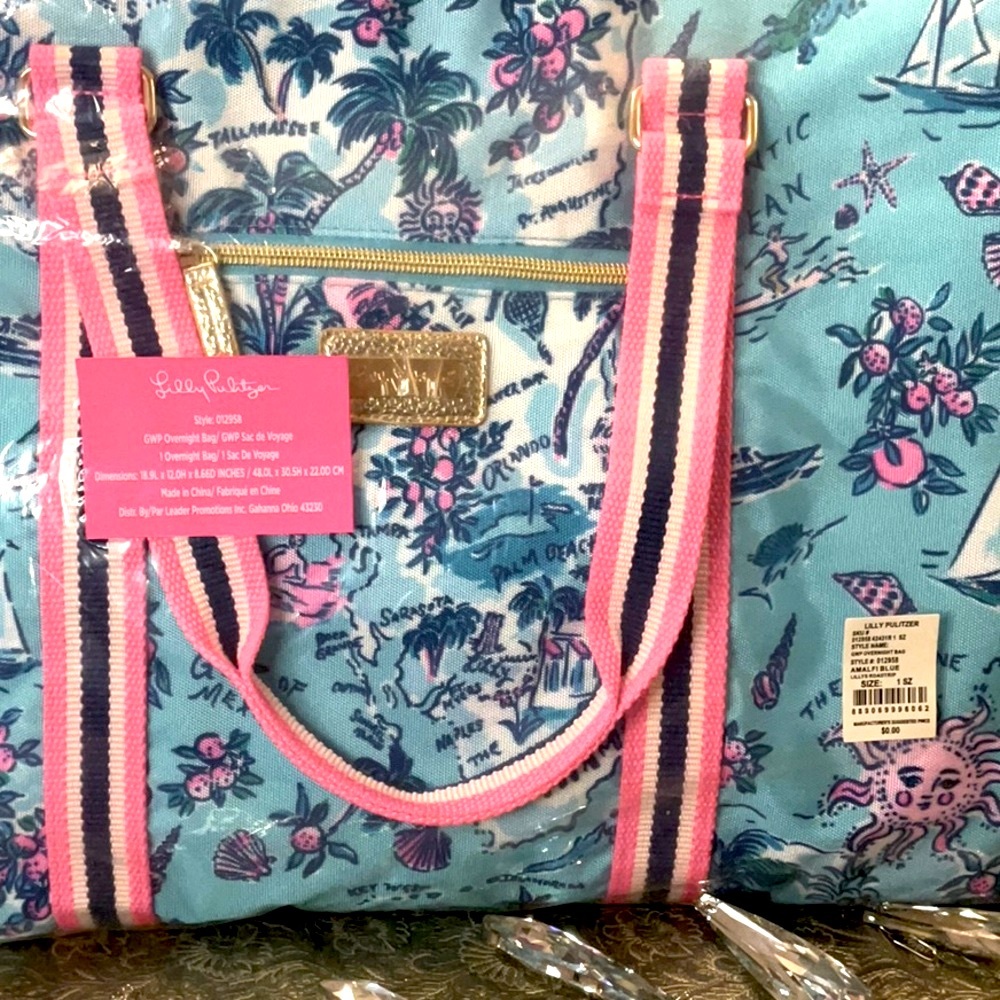 NWT✨Lilly Pulitzer Road Trip Special Edition Tropical Blue Pink Getaway Bag RARE - Picture 5 of 13